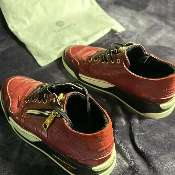 VERSACE Red Leather Low Trainers with Gold Medusa US Men’s Size 10 / EU… - Picture 6 of 16